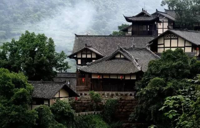 逃离午夜神坛